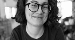 Jenna Head shot